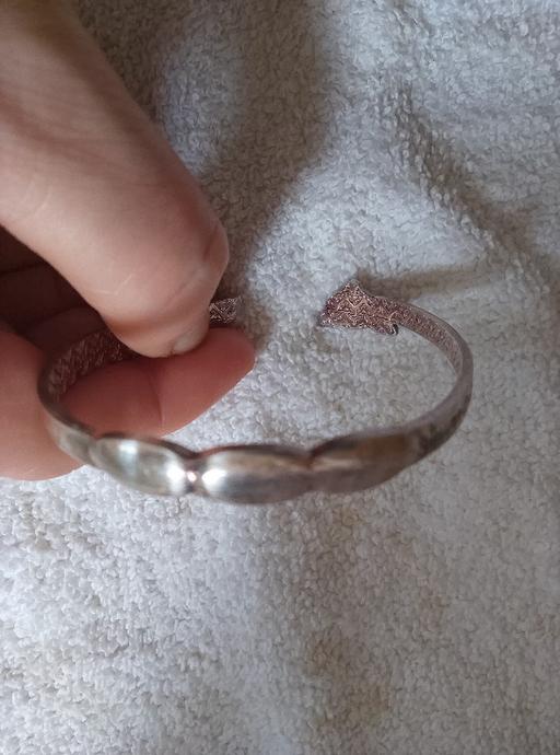  — Braclet