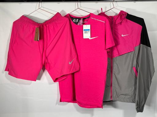  — Nike dry fit pink