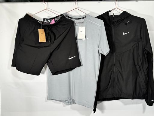  — Nike dry fit grey&black