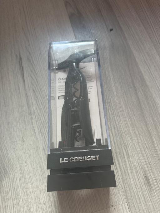  — Le creuset bottle opener