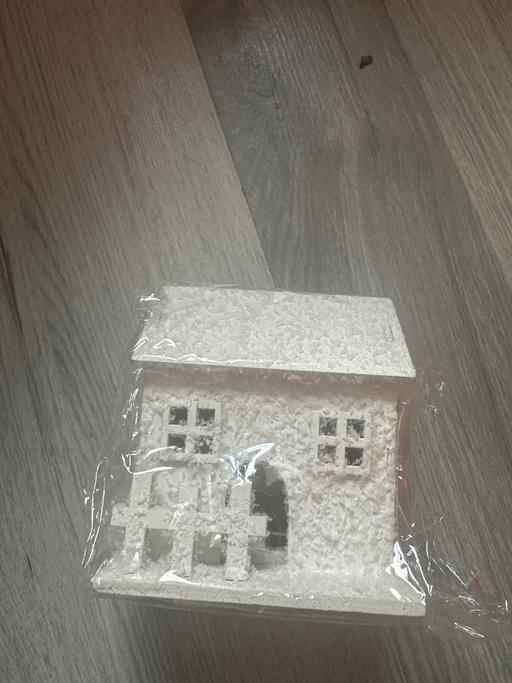  — Light up house
