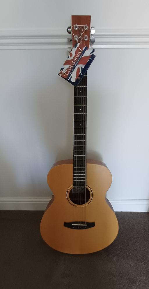  — Left handed Acoustic Guitar 