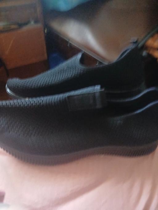  — men's new slippers on 44