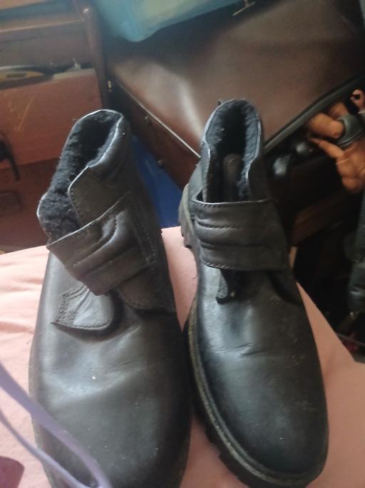  — men's black boots size 44