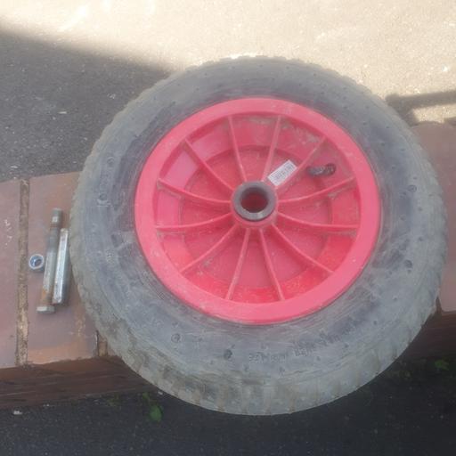  — 14 inch Wheelbarrow Tyre , Easy To Blow Up ,
