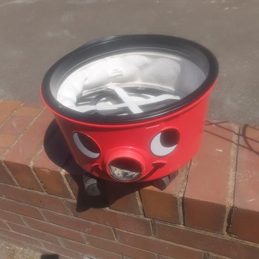  — Henry Hoover Body On Wheels & Filter , VGC