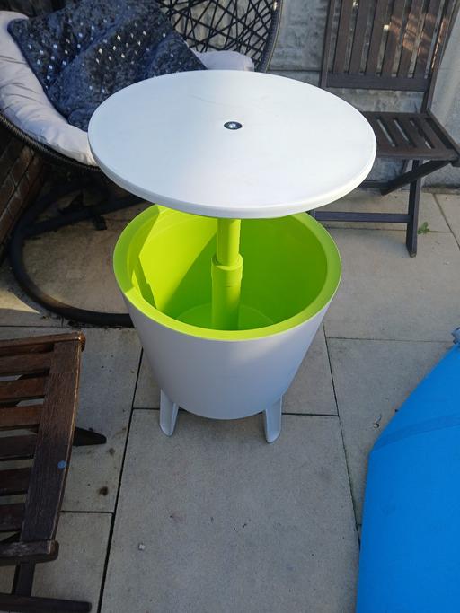  — Outdoor Drinks Cooler Table - White & Lime Gr