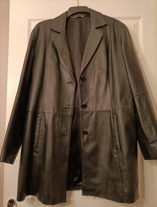  — 100% Specialist leather coat