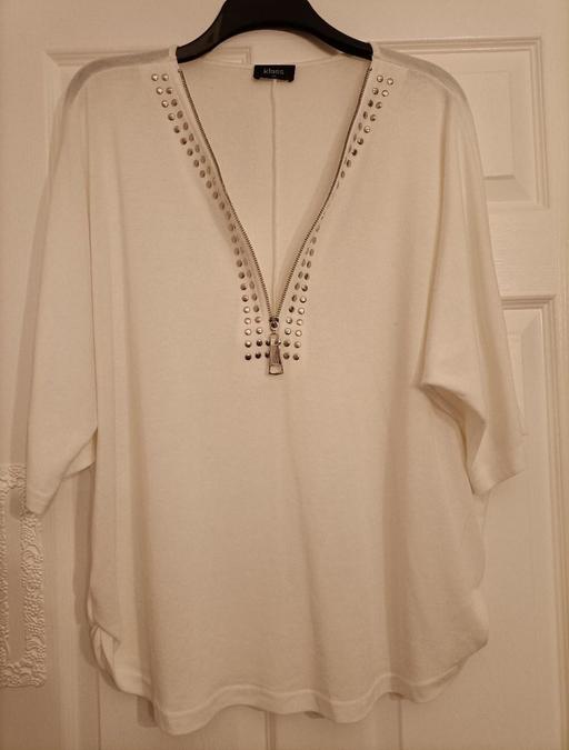  — ladies 2XL zip top