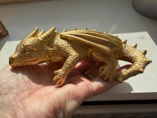 — Golden sleeping dragon