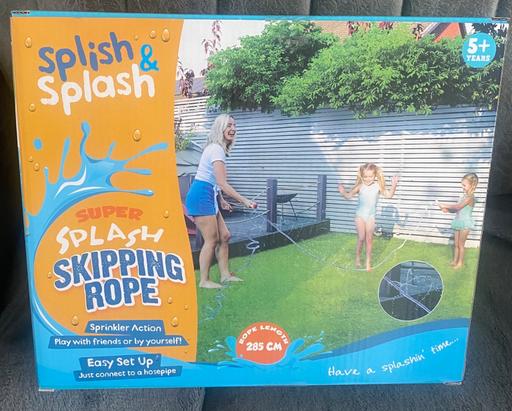  — Super slash skipping rope
