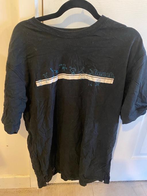  — Mens short sleeve T- shirt Bench XL