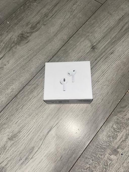  — Airpod Pro 3s