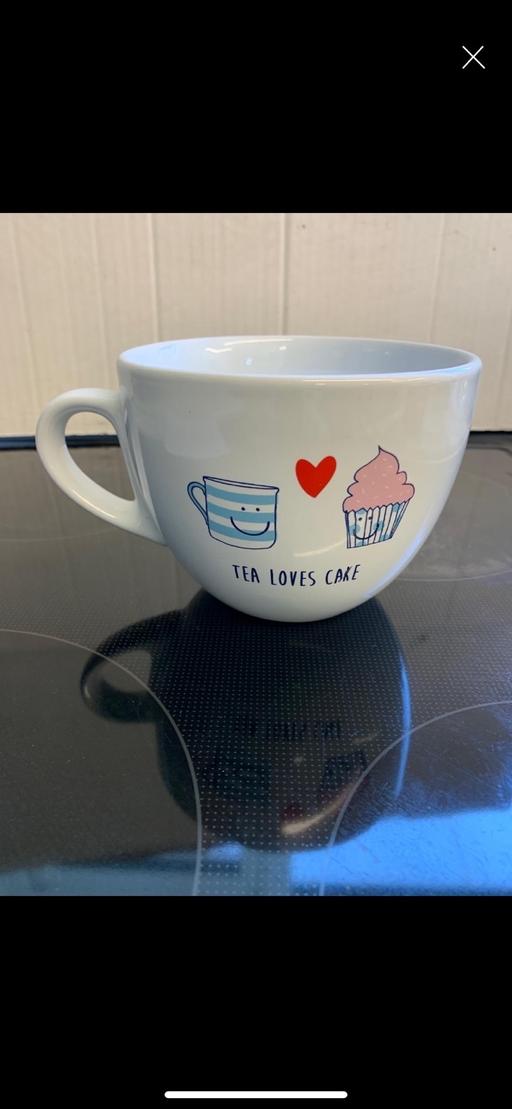 — Large tea cup