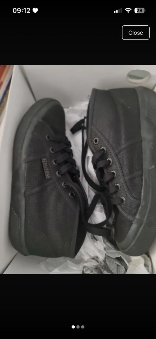  — Superga women’s size 3