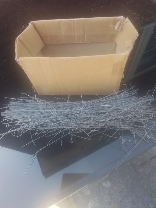  — BUNDLE OF  METAL WIRES