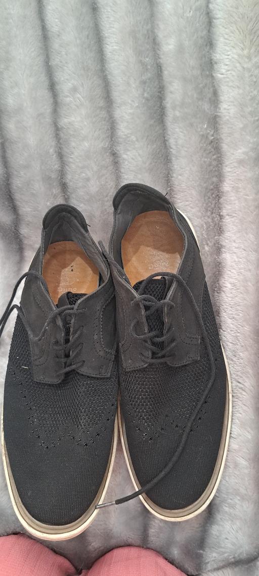  — Trainers Size 7