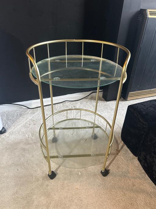  — Drinks trolley