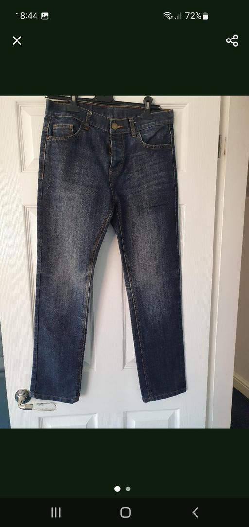 — men's jeans