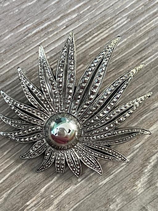  — Vintage brooch
