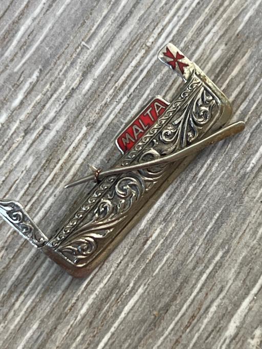  — Vintage brooch