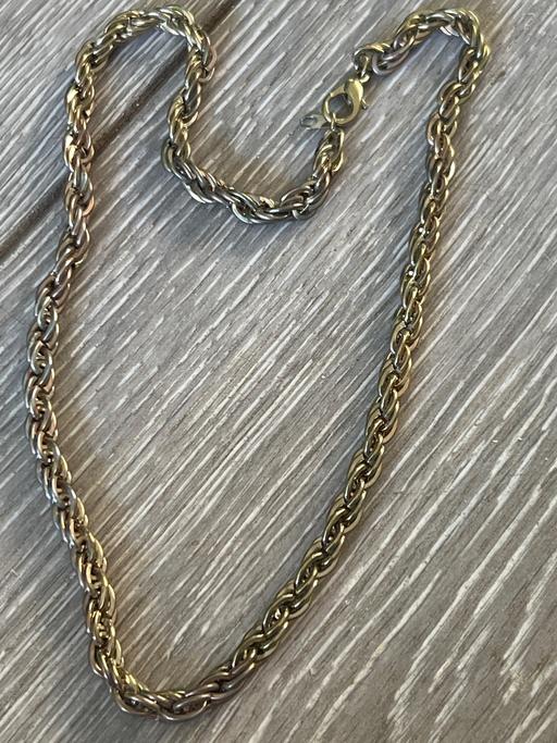  — Vintage necklace