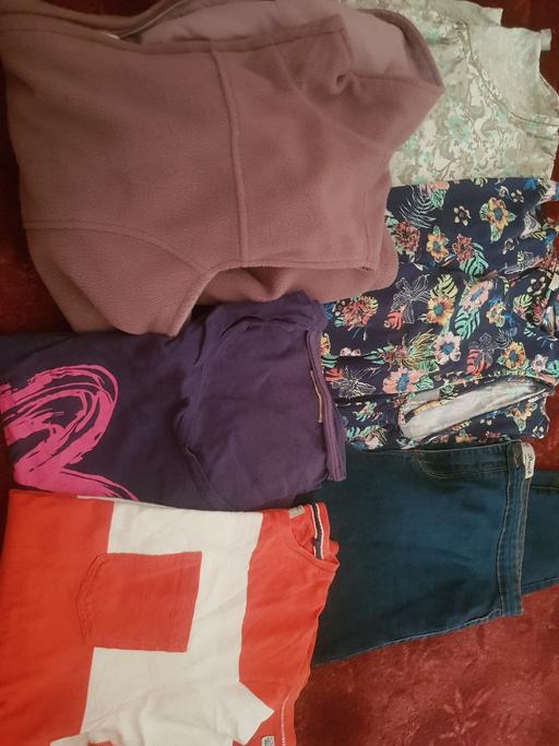  — ladies clothes size 20 (1)