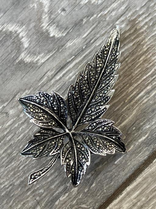  — Vintage brooch
