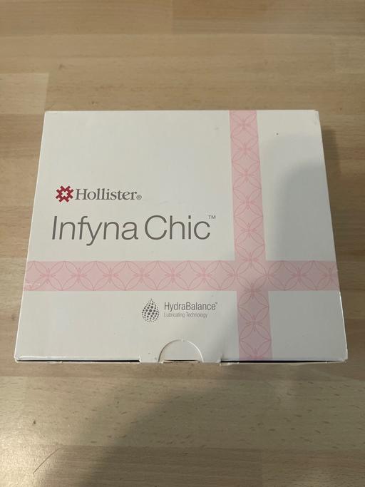  — Hollister infyna chic 7008 / ( 90 catheters )