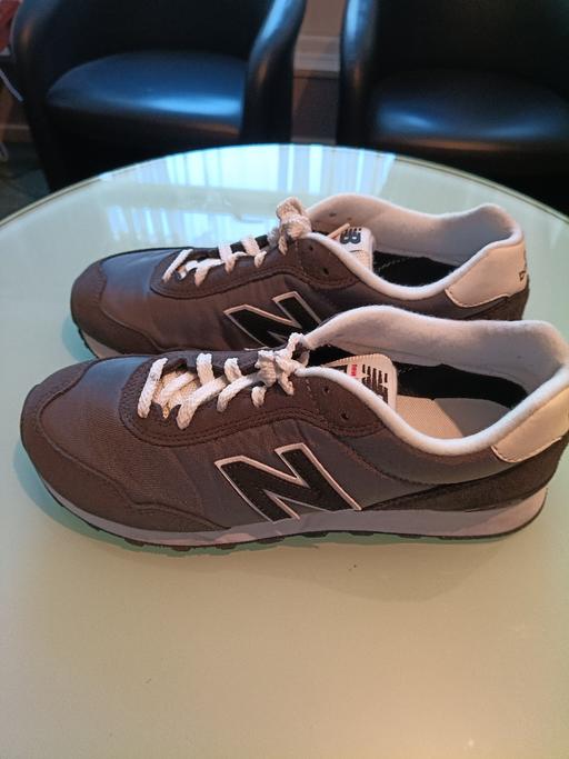  — Man trainers