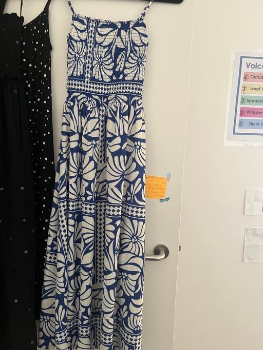  — H&M dress xs