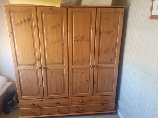  — wardrobe pine 4 doors