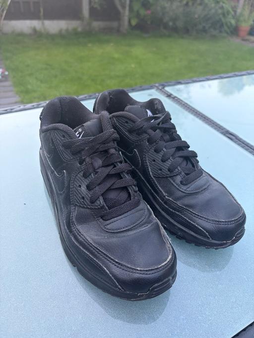  — Nike air max 90s