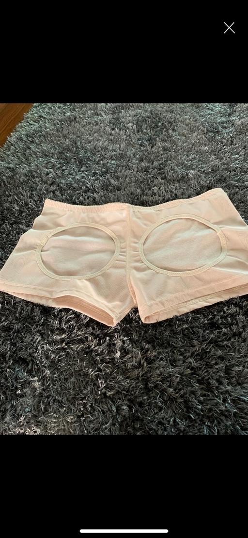  — Ladies pants