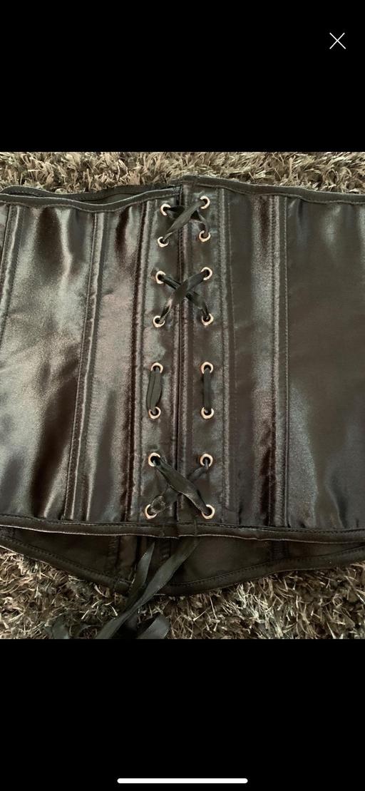  — Ladies corset