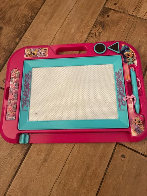  — Shimmer and shine drawing board