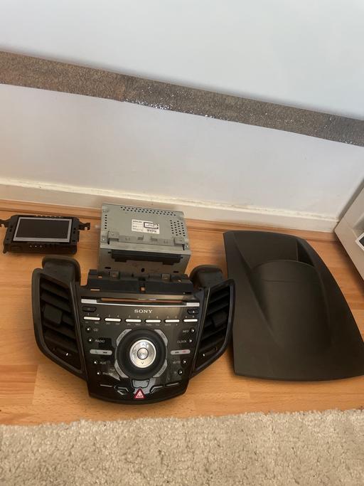  — FORD FIESTA MK7 SONY DAB FULL RADIO SET