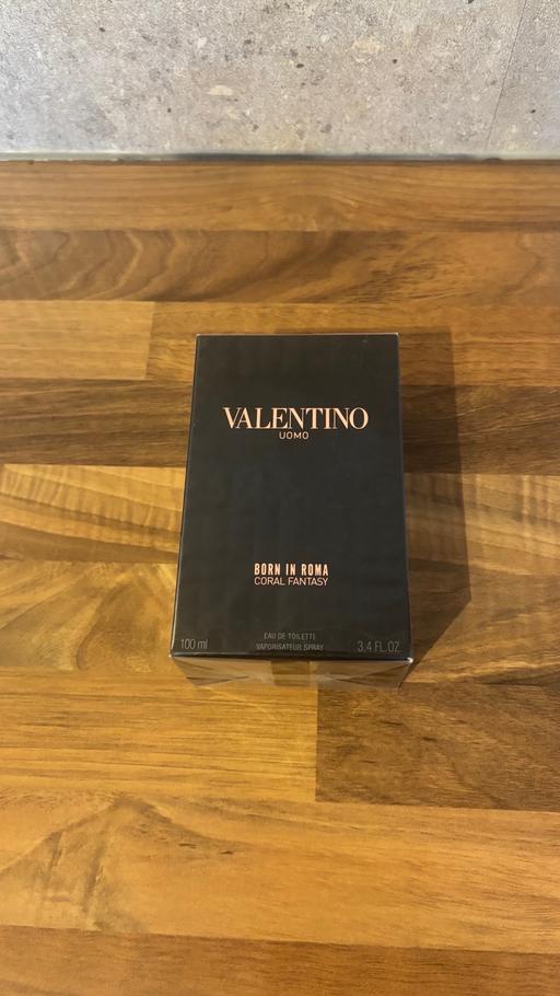  — Valentino Born in Roma Coral Fantasy