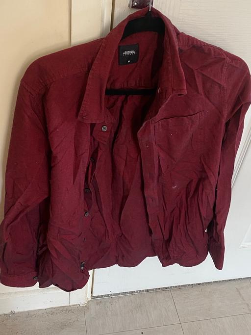  — Men’s purple long sleeve shirt size L