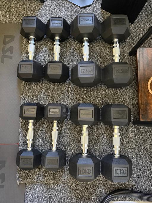  — Hex dumbells