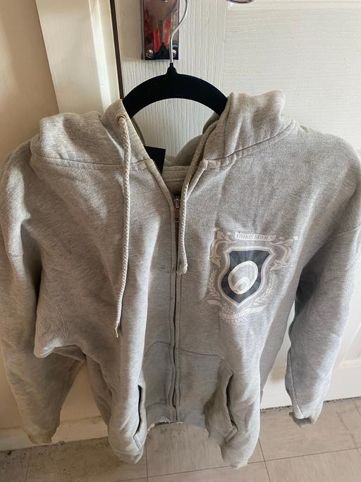  — Men’s medium size long sleeve Osiyris hoodie