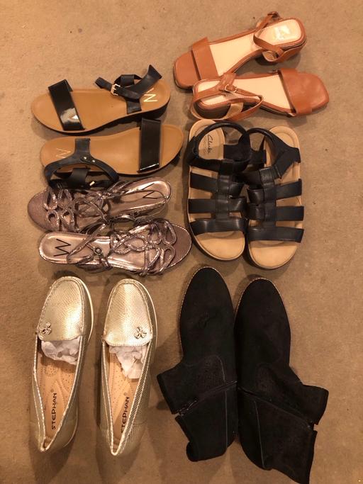  — Ladies shoes