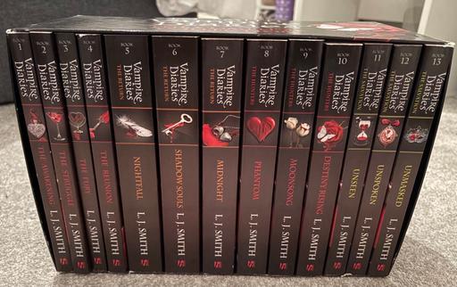  — Vampire Diaries The Complete Collection