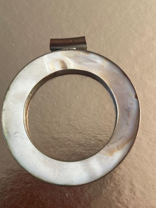  — Lovely mother of pearl pendant