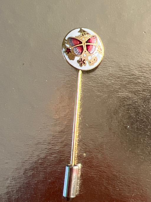  — Vintage pin brooch