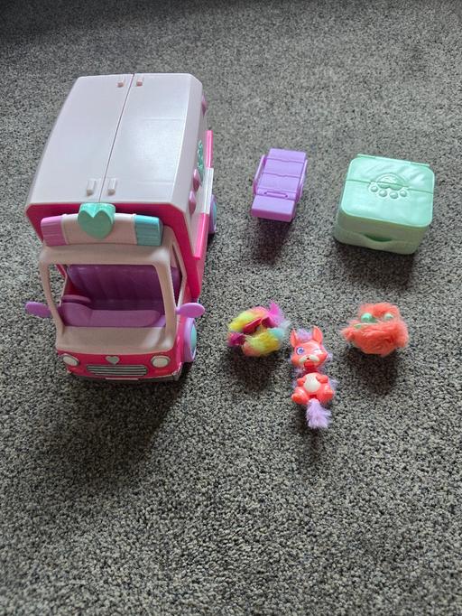  — Little Live Pets set