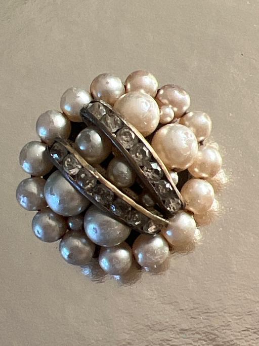  — Vintage brooch
