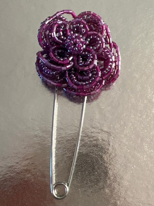  — Beaded brooch