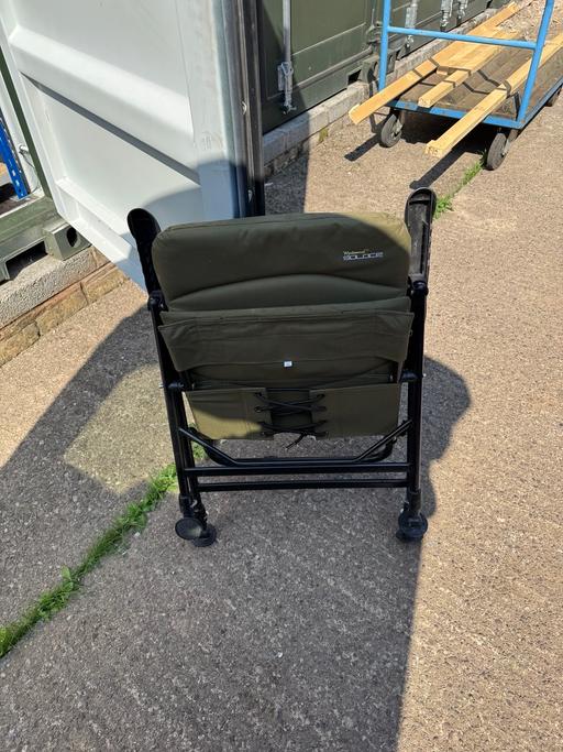  — Fishing chair