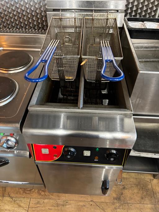  — Commercial fryer